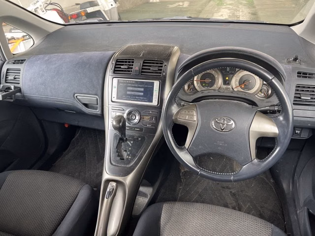 TOYOTA BLADE
