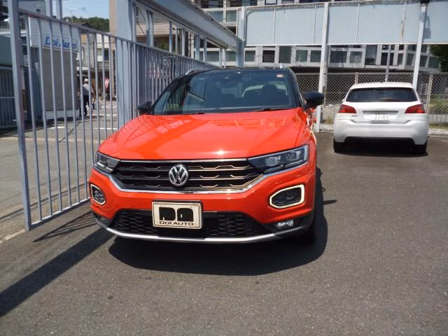 VOLKSWAGEN T-ROC