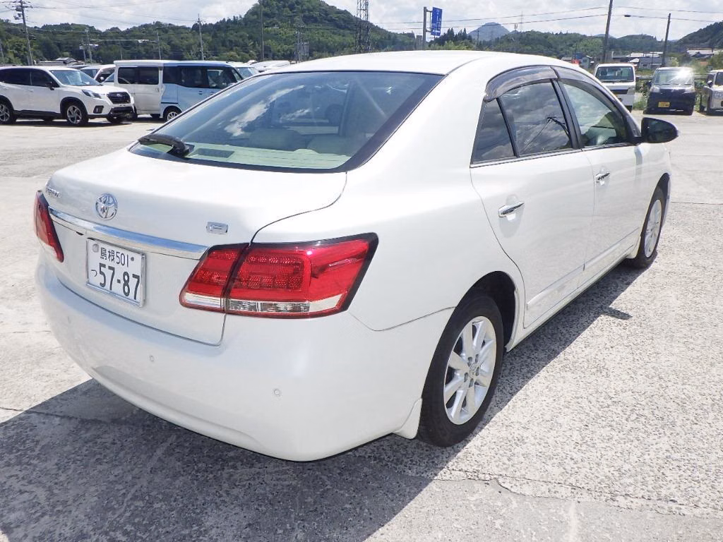 TOYOTA PREMIO