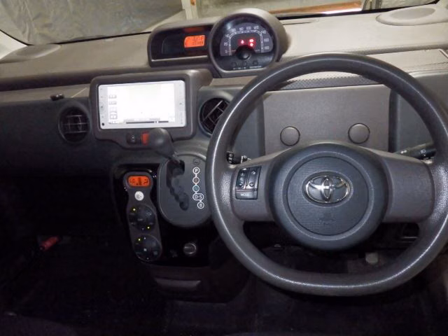 TOYOTA SPADE