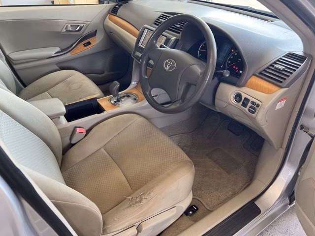 TOYOTA PREMIO