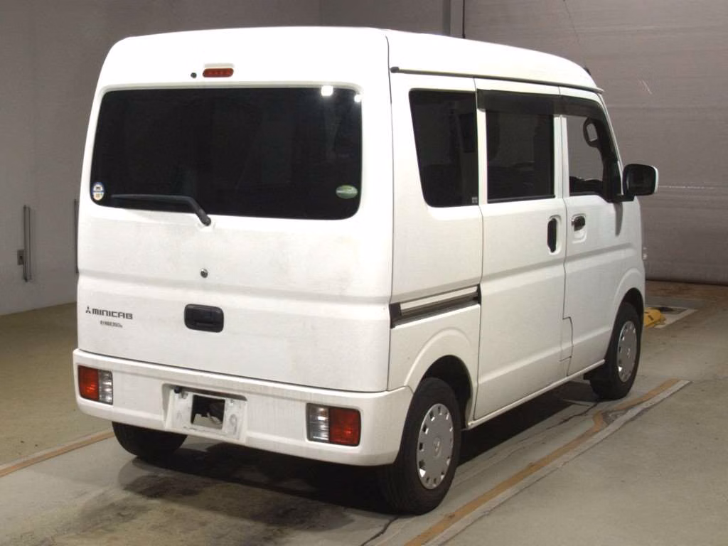 MITSUBISHI MINICAB