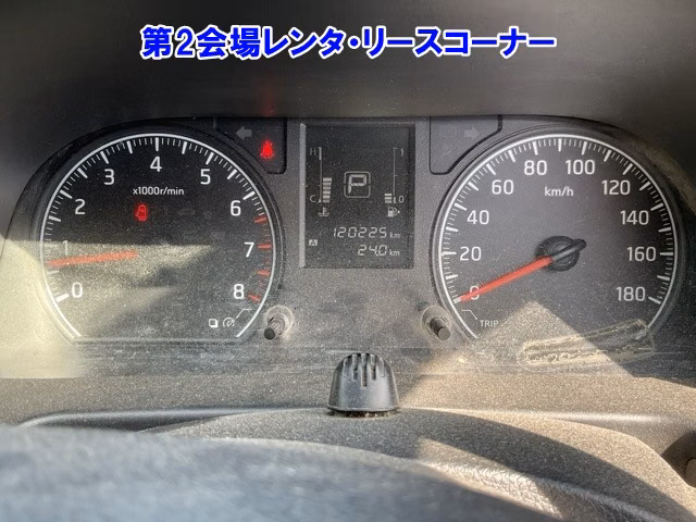 NISSAN NV350 CARAVAN