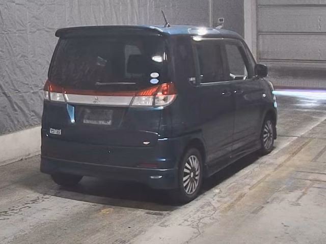 MITSUBISHI DELICA D:2