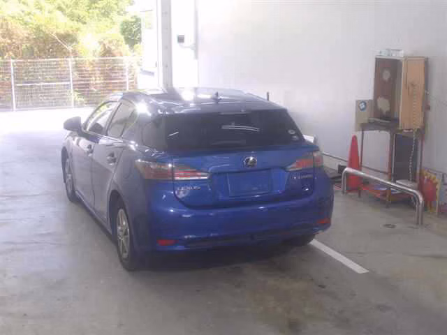 LEXUS CT200H