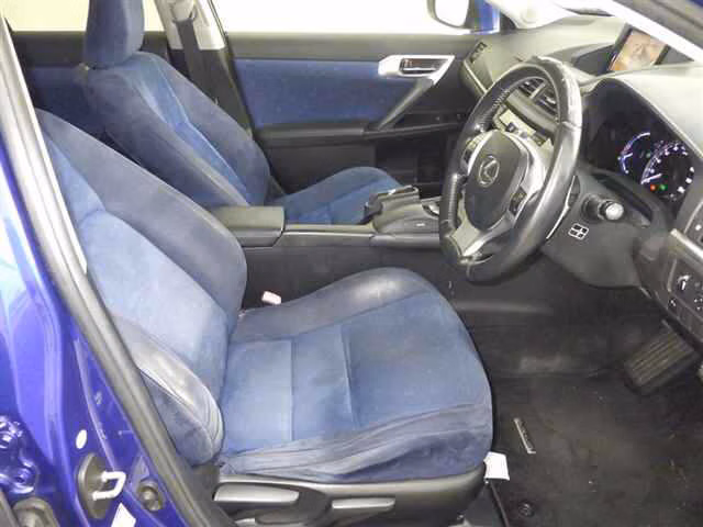 LEXUS CT200H