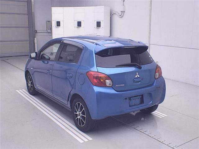 MITSUBISHI MIRAGE