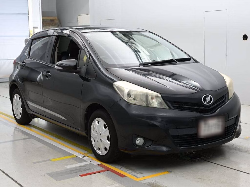 TOYOTA VITZ