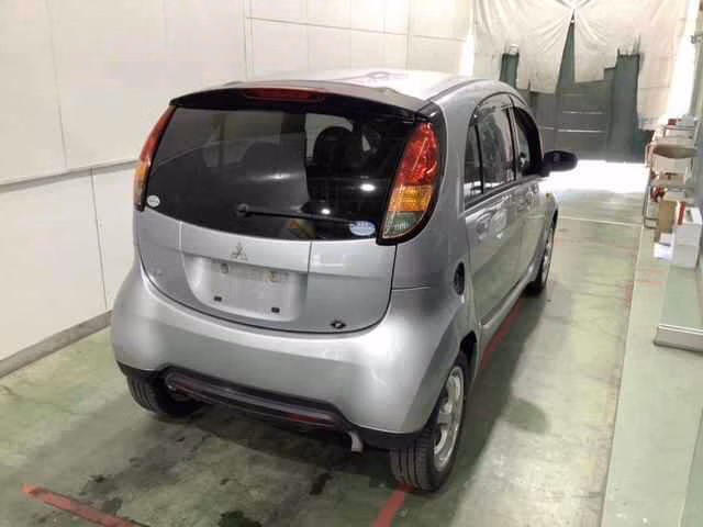 MITSUBISHI I