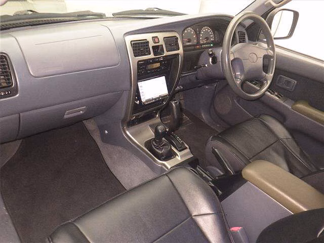 TOYOTA HILUX SURF