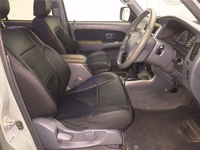 TOYOTA HILUX SURF