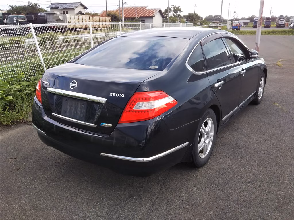 NISSAN TEANA