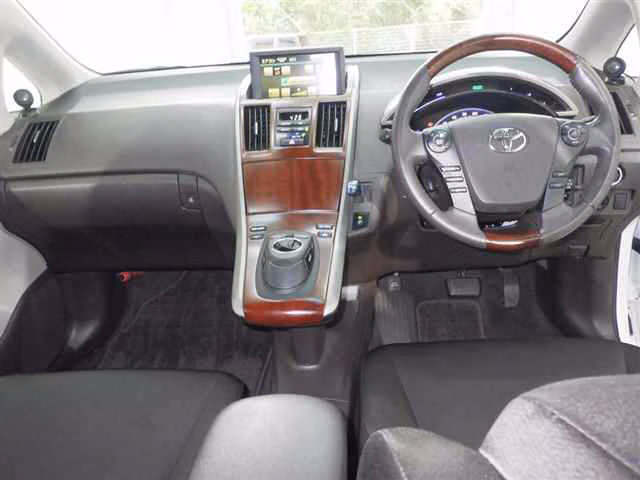 TOYOTA SAI
