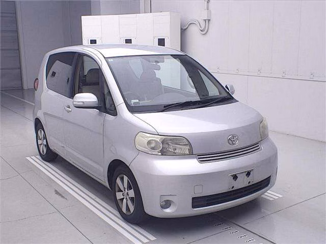 TOYOTA PORTE
