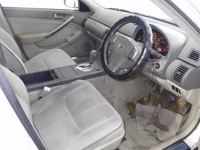 NISSAN SKYLINE