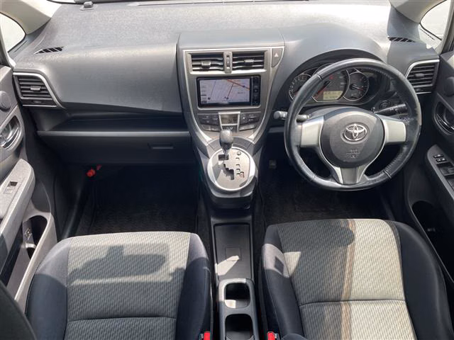 TOYOTA RACTIS