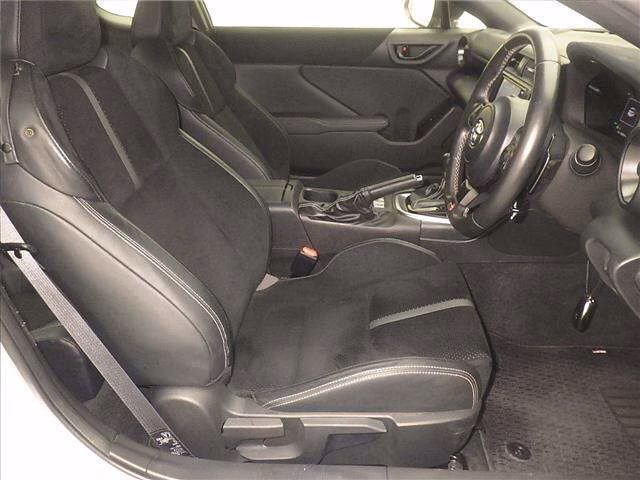 TOYOTA GR 86