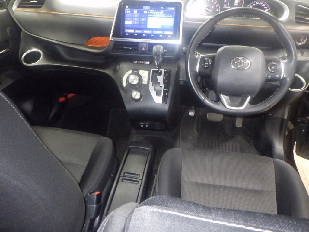 TOYOTA SIENTA