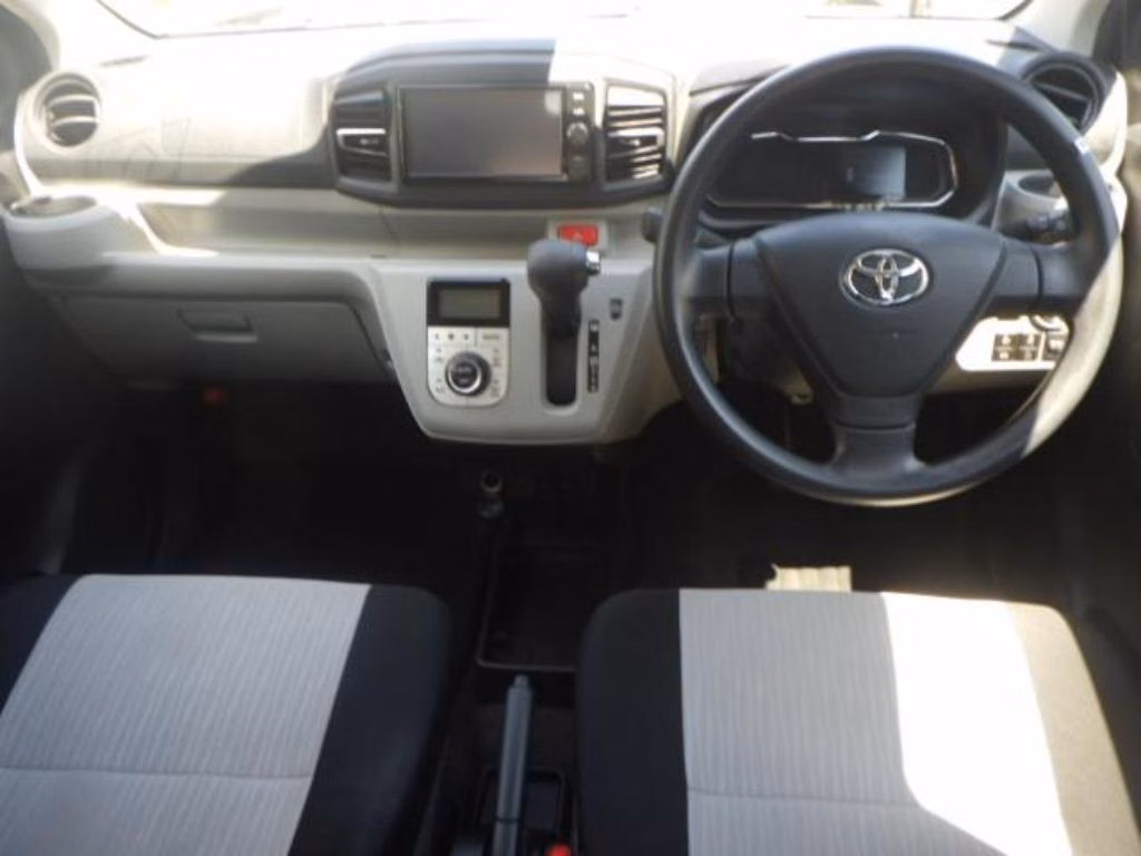 TOYOTA PIXIS EPOCH