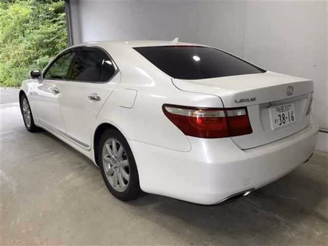 LEXUS LS460