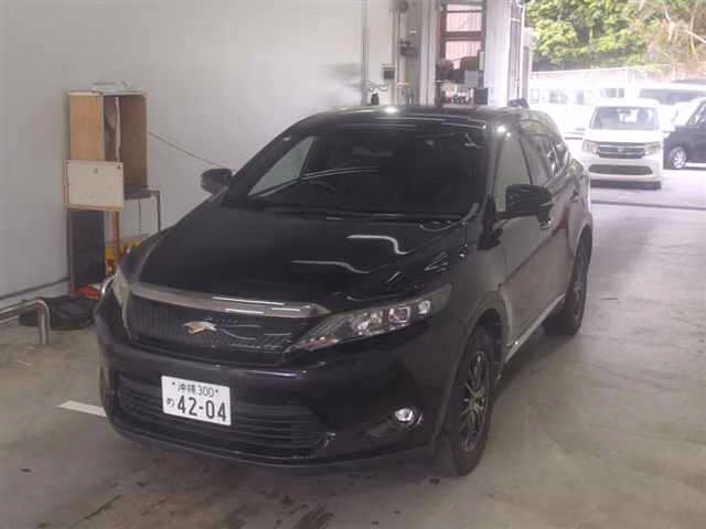 TOYOTA HARRIER