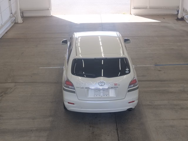 TOYOTA MARK X ZIO