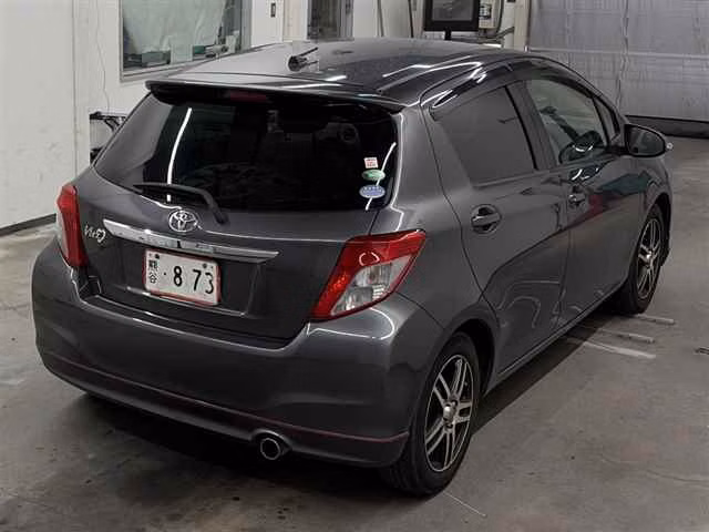 TOYOTA VITZ