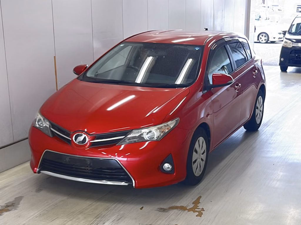 TOYOTA AURIS