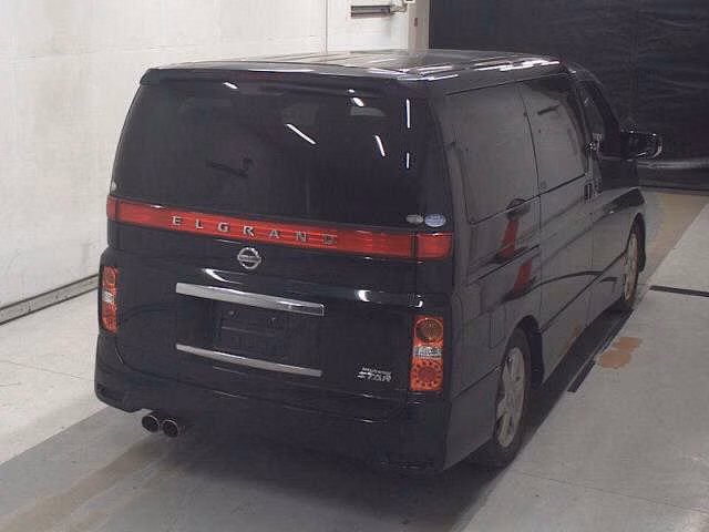 NISSAN ELGRAND