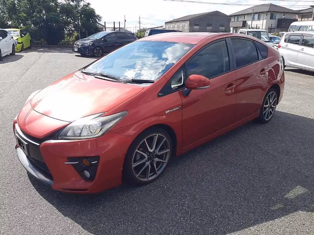 TOYOTA PRIUS