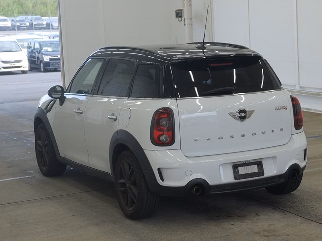 MINI CROSSOVER
