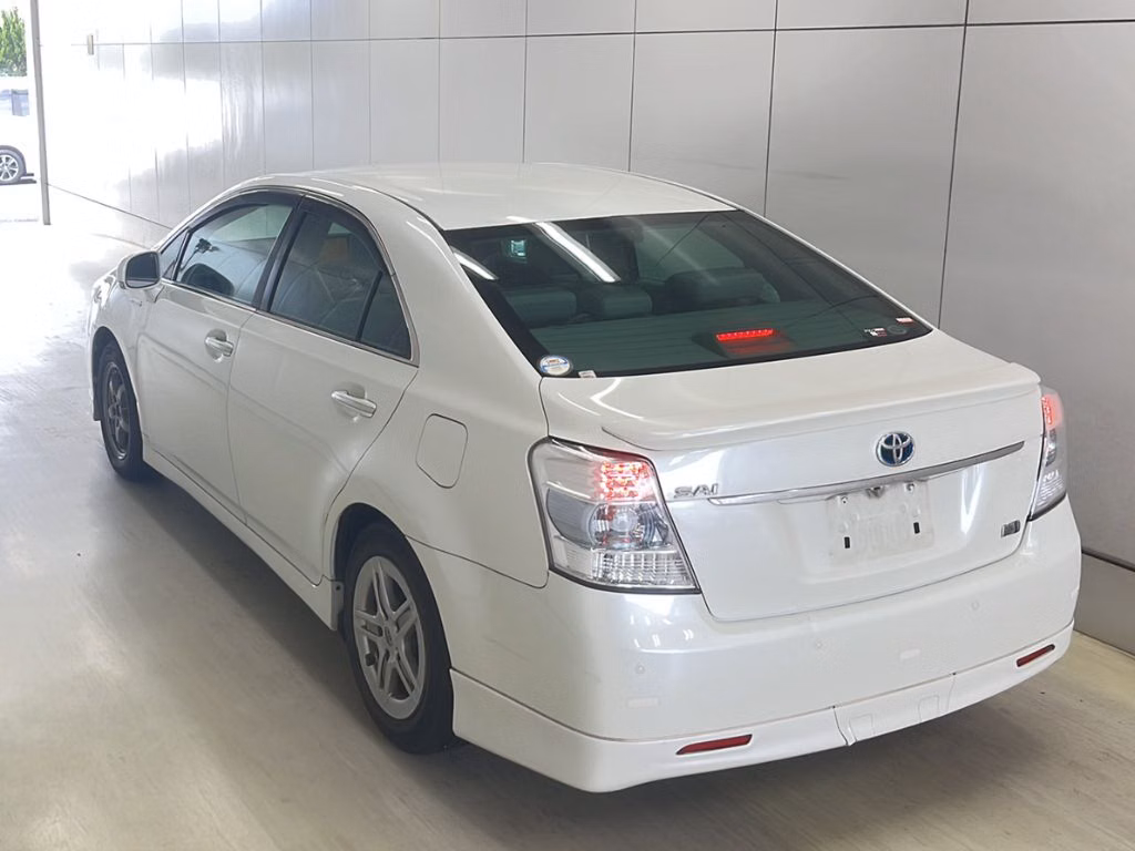 TOYOTA SAI