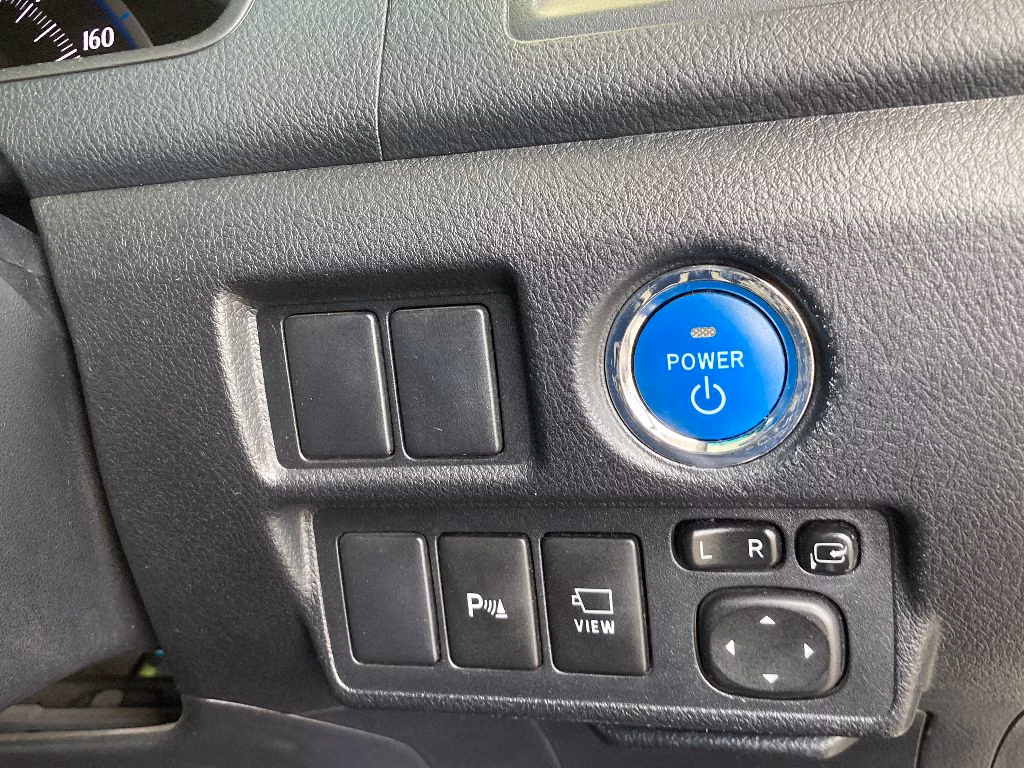 TOYOTA SAI