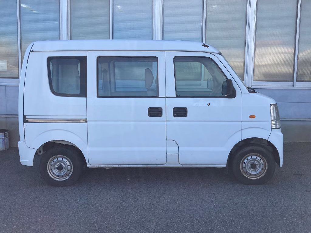 MITSUBISHI MINICAB