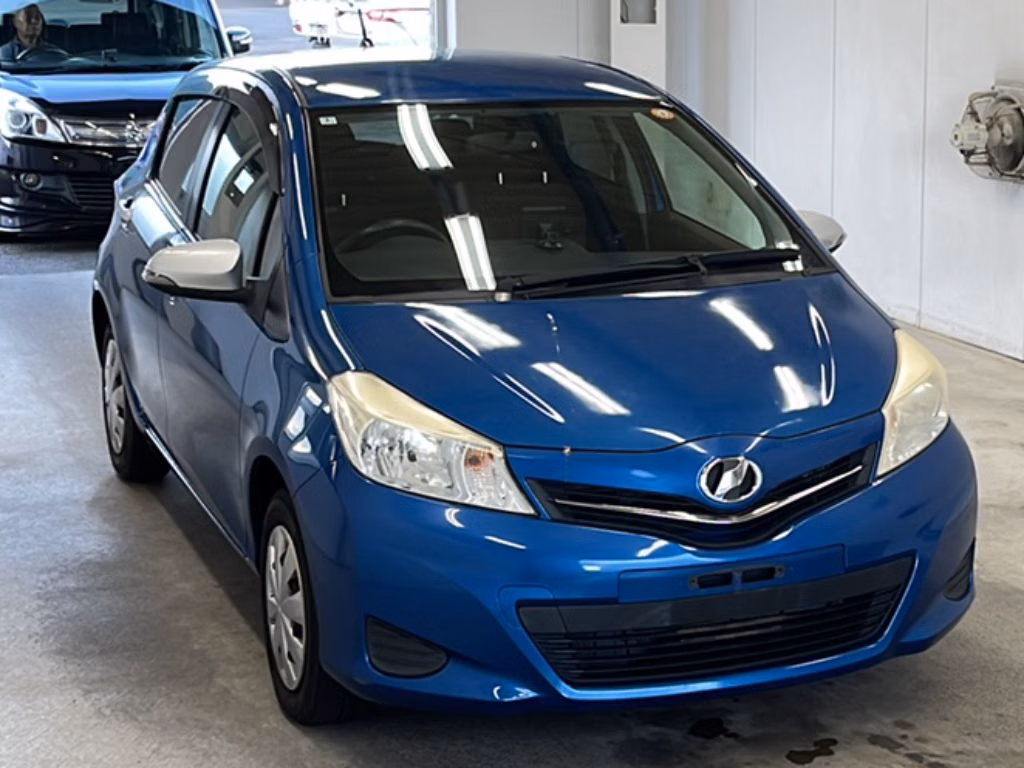 TOYOTA VITZ