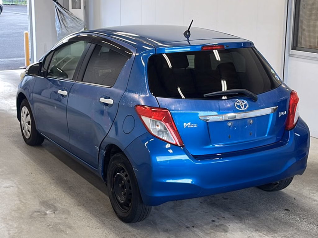 TOYOTA VITZ
