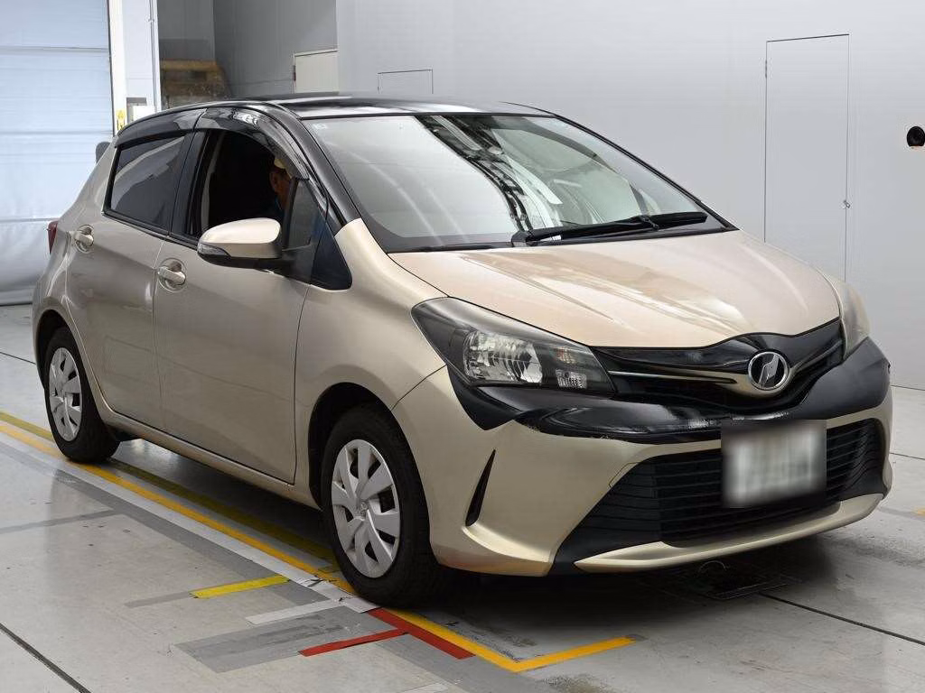 TOYOTA VITZ