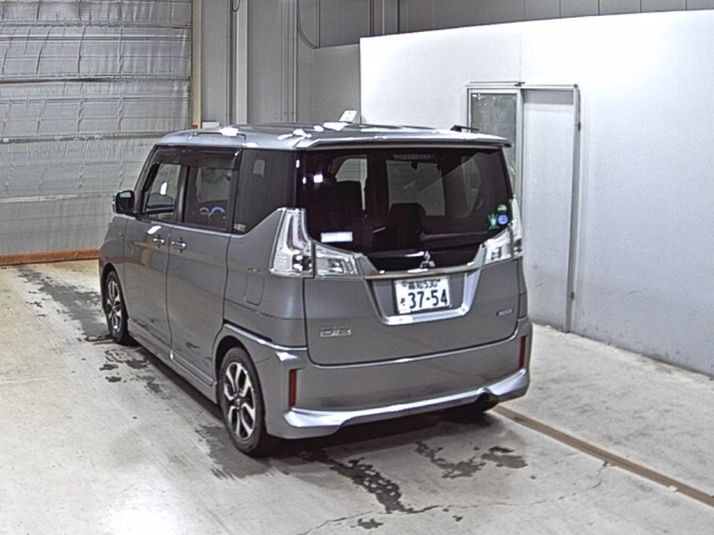 MITSUBISHI DELICA D:2
