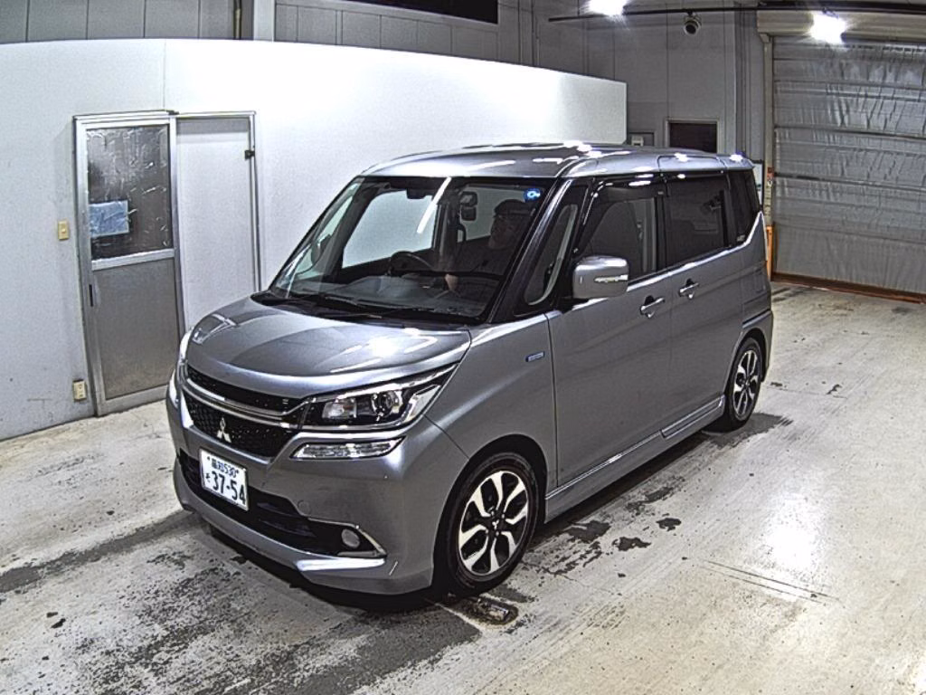 MITSUBISHI DELICA D:2