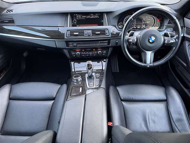 BMW 5-SERIES