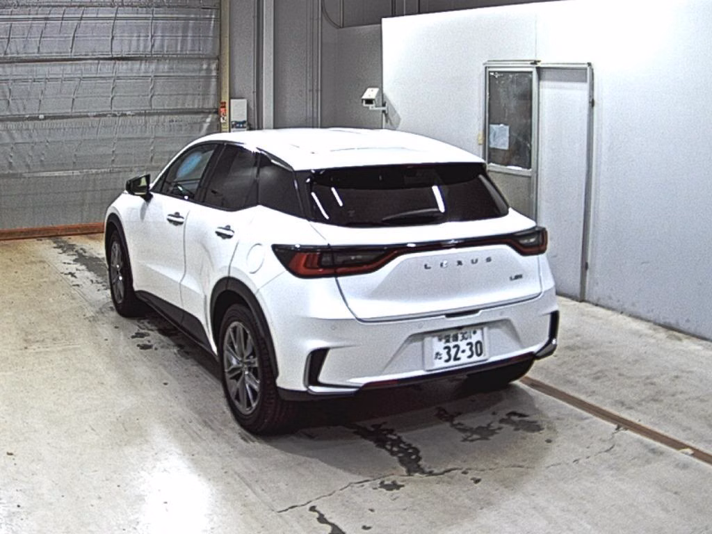 LEXUS LBX