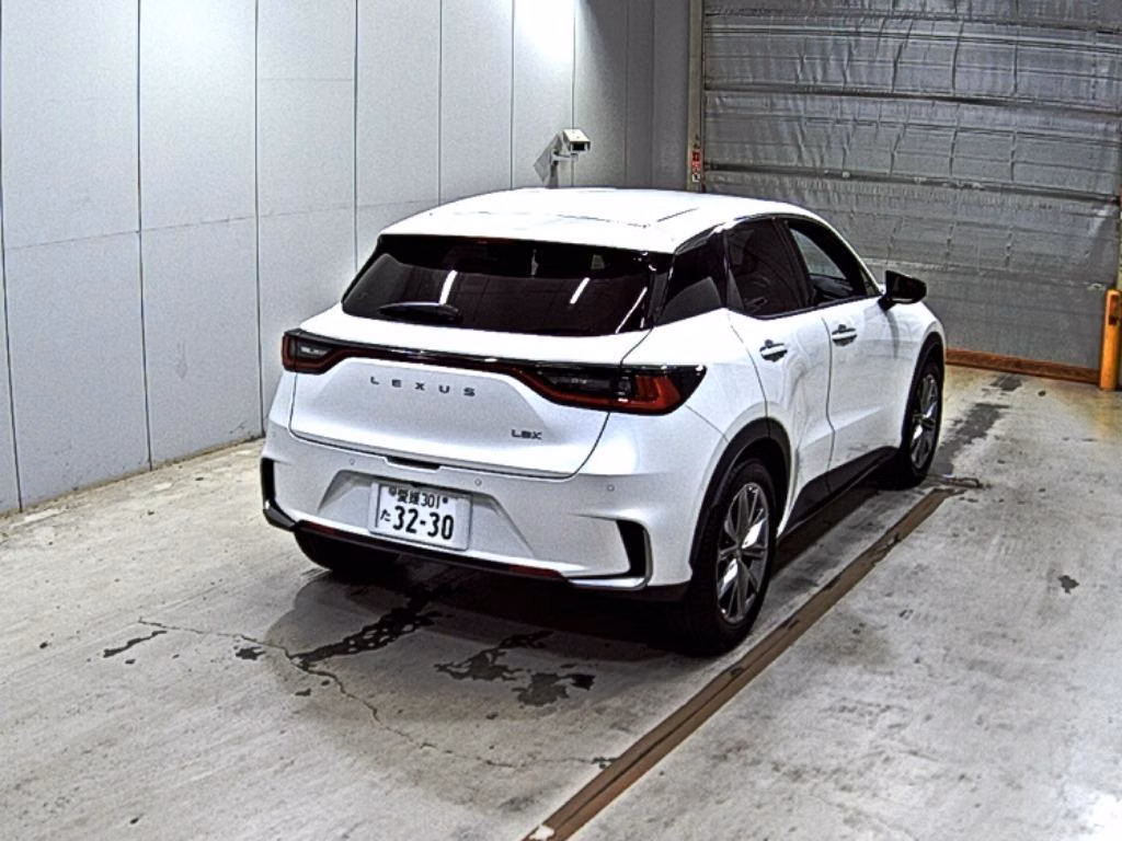 LEXUS LBX