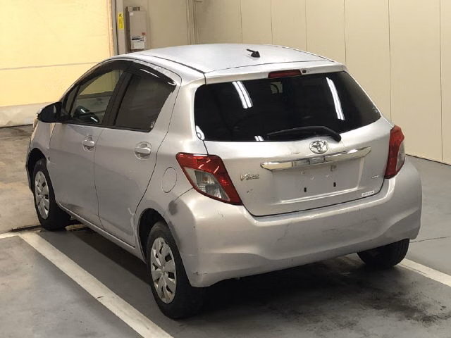 TOYOTA VITZ