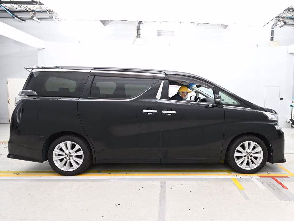 TOYOTA VELLFIRE