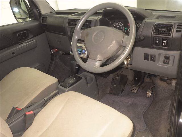 MITSUBISHI TOWN BOX