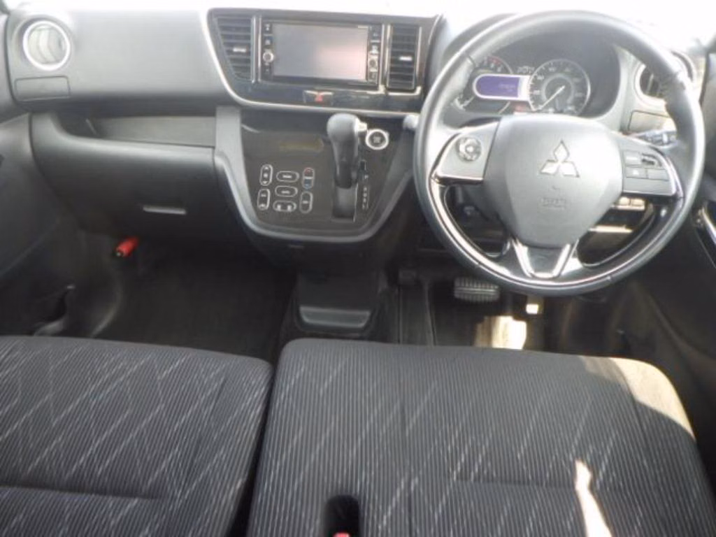 MITSUBISHI EK SPACE