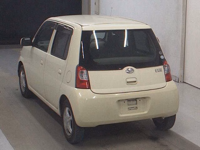 DAIHATSU ESSE