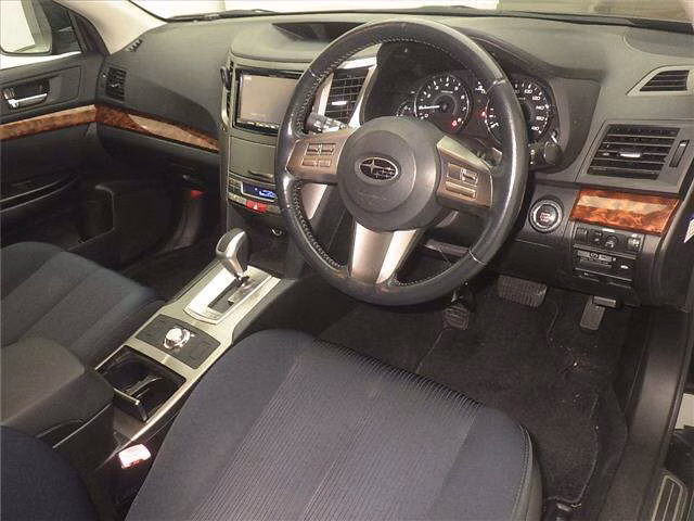 SUBARU LEGACY