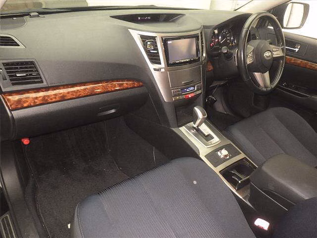 SUBARU LEGACY