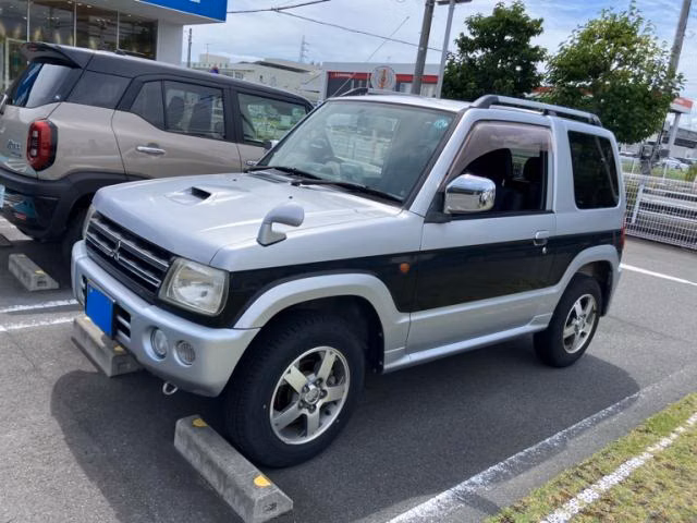 Mitsubishi Pajero Mini